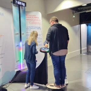 Le Carbon Corner, un pupitre interactif pour mesurer son empreinte carbone - ludique, visuel, intuitif, rapide